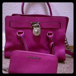 Fuchsia Michael Kors Handbag with matching wallet